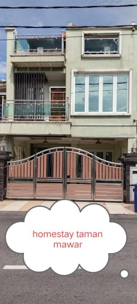 Mawar Rumah percutian